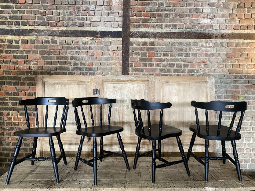 Chaises bistrot noires