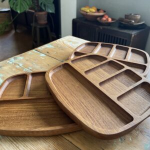 Plateaux pour apéro scandinave en bois - assiettes vintage