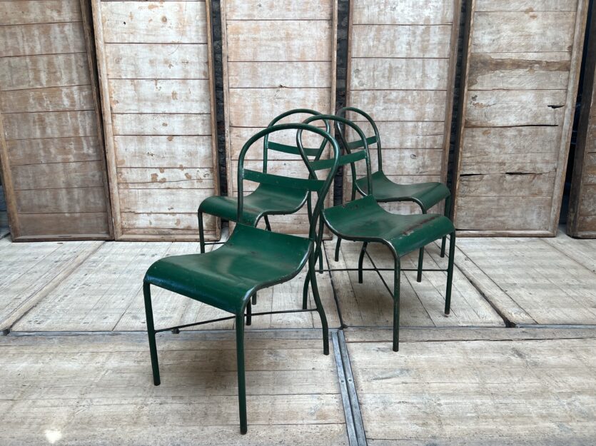 Chaises parisiennes